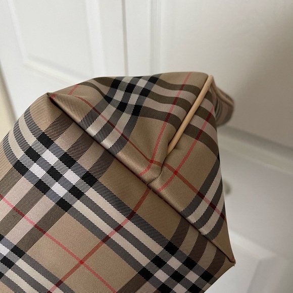 Authenticated Burberry House Check Tote Brown Beige Canvas Fabric Bag - Picture 5 of 8